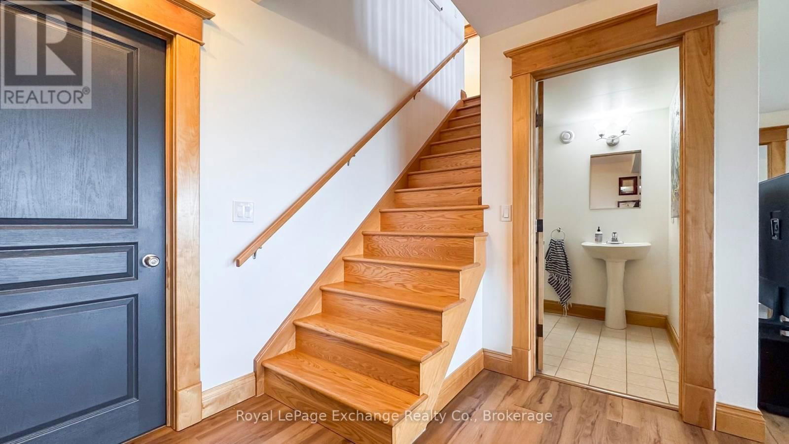554 HURON TERRACE Image 34