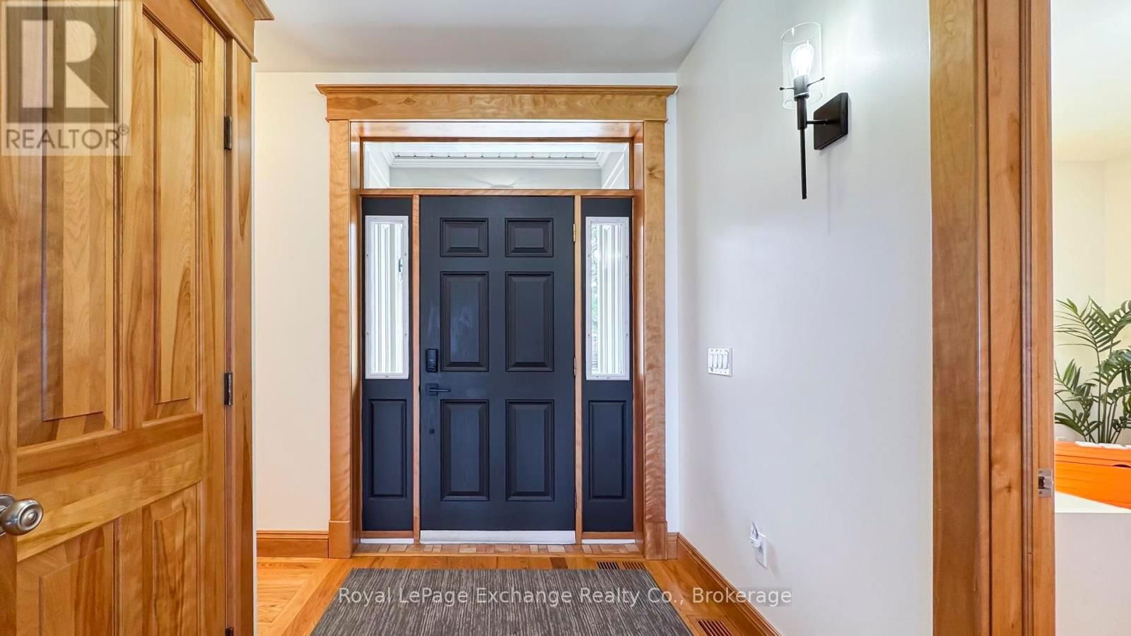 554 HURON TERRACE Image 6