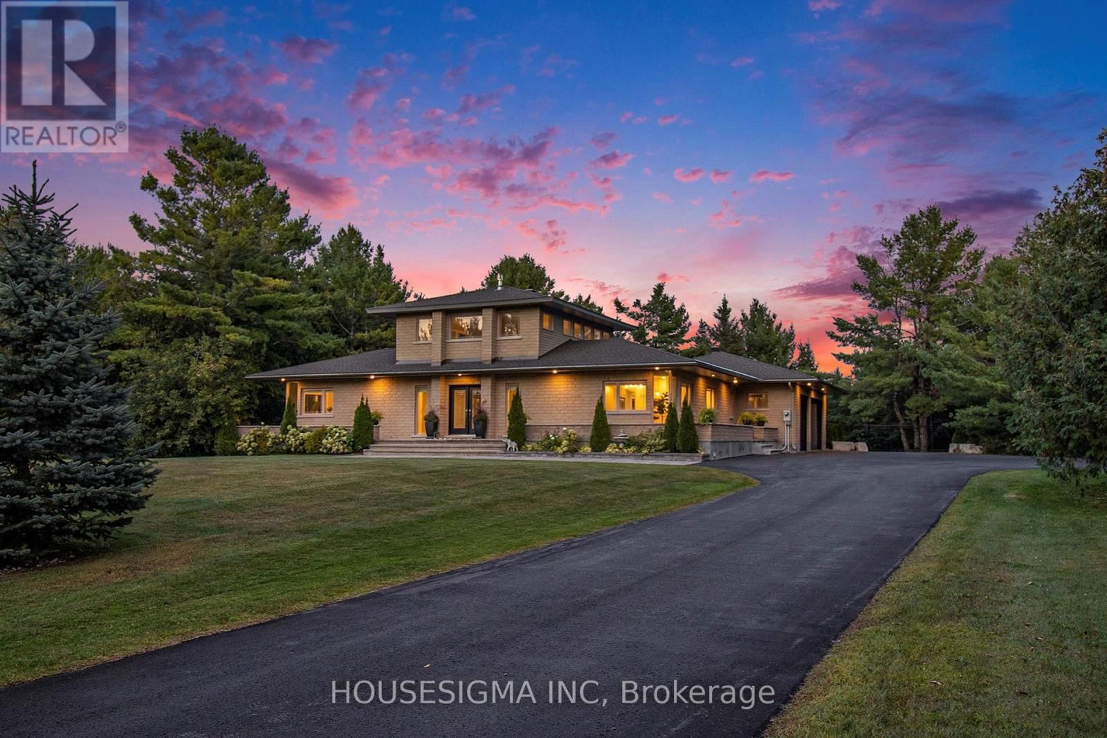 7 CANADIAN DRIVE Image 1