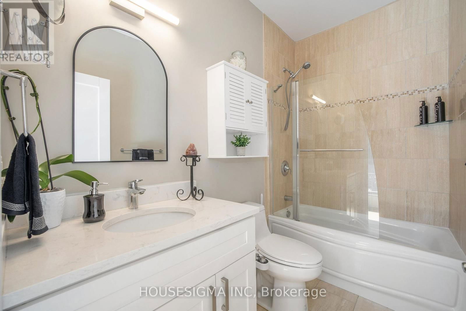 7 CANADIAN DRIVE Image 26