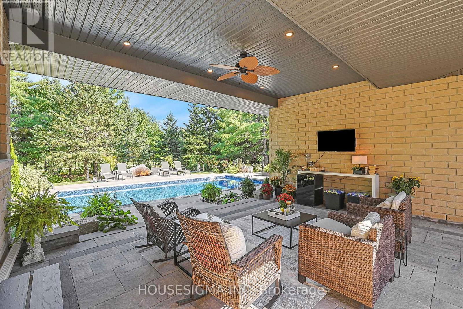 7 CANADIAN DRIVE Image 37