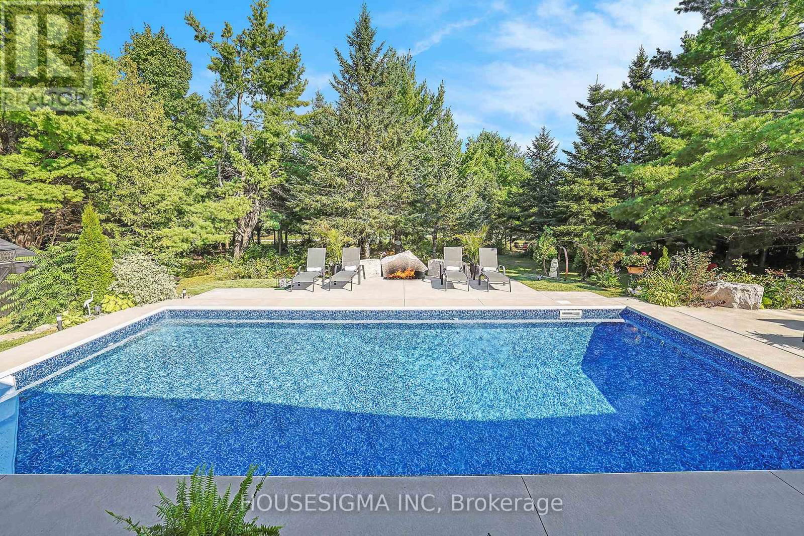 7 CANADIAN DRIVE Image 39