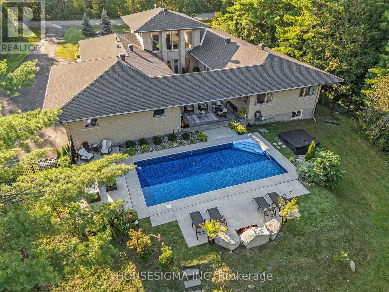 7 CANADIAN DRIVE Image 45