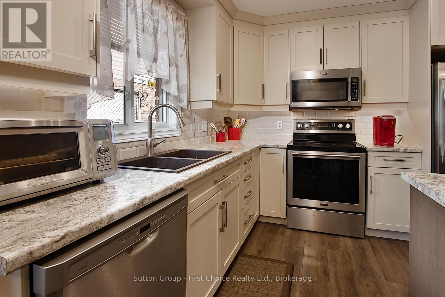 595 HIBERNIA STREET Image 11