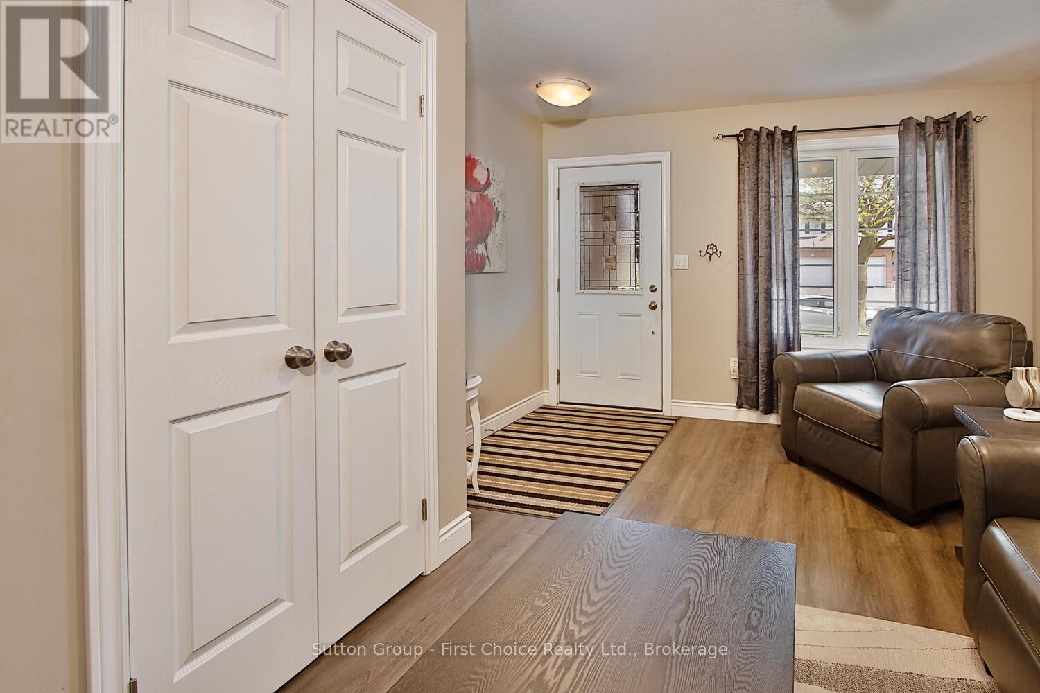 595 HIBERNIA STREET Image 8