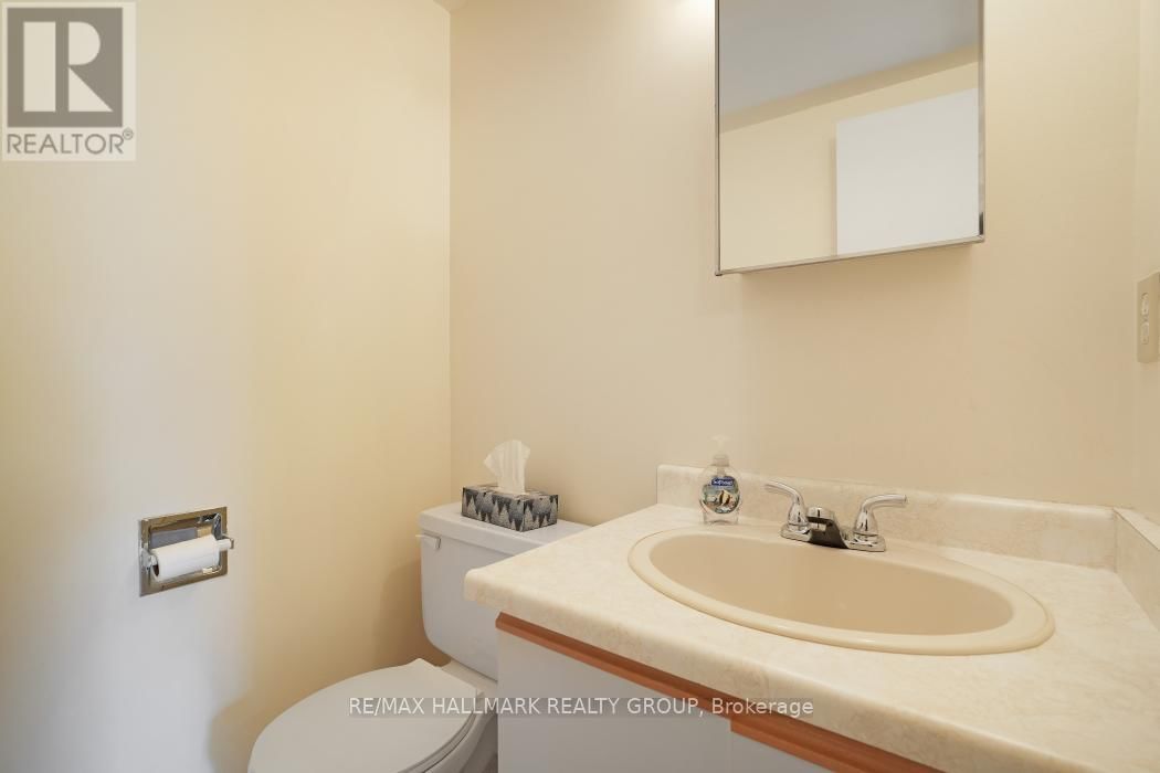 10 - 268 PRESLAND ROAD Image 7