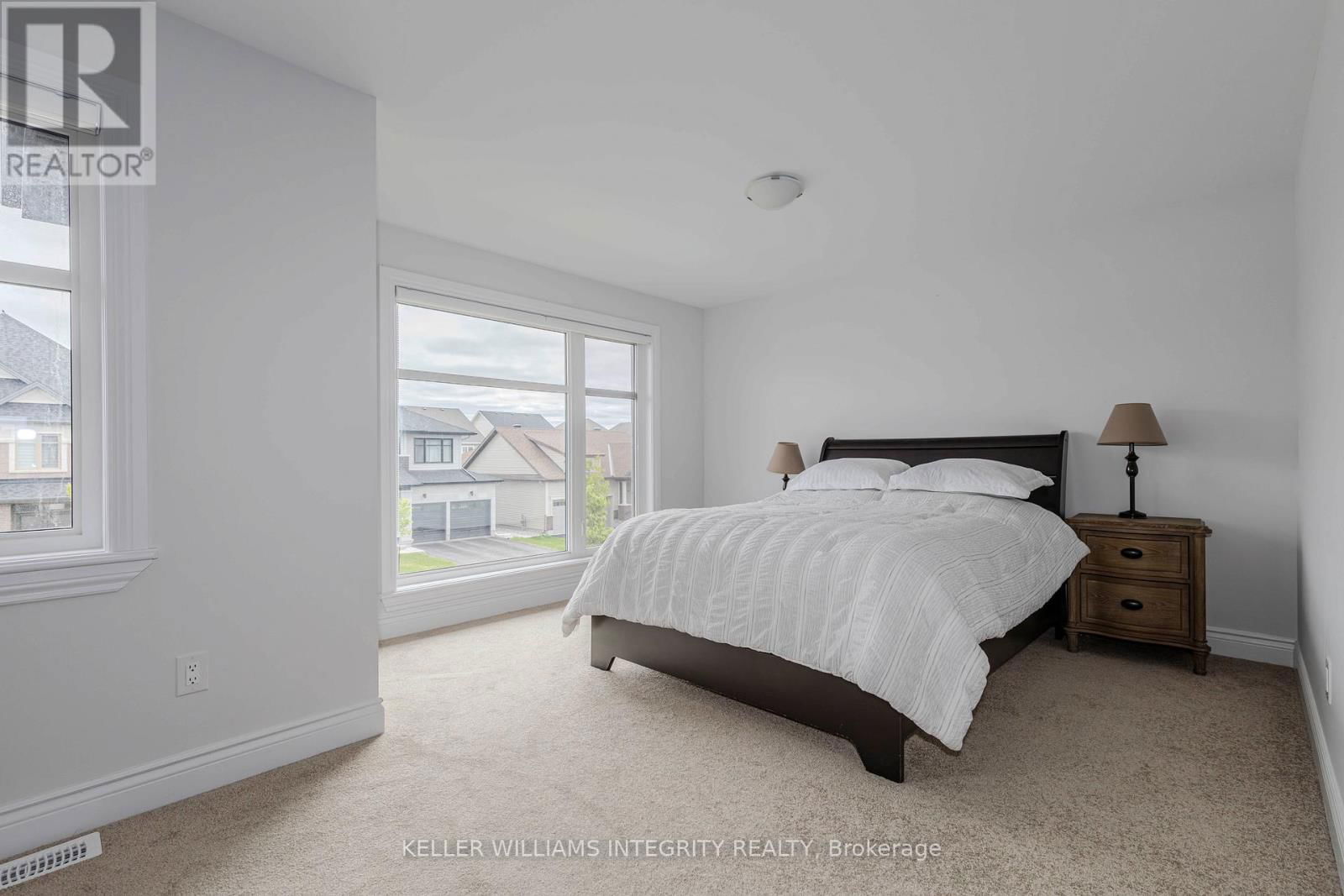 152 FINSBURY AVENUE Image 23