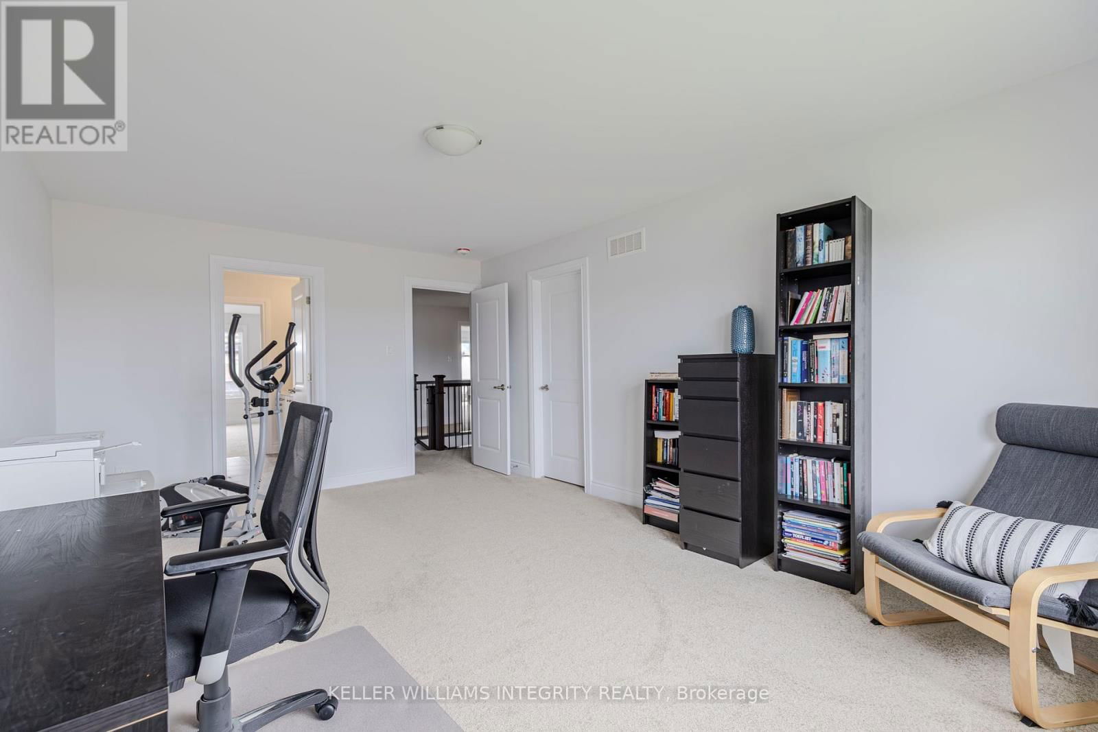 152 FINSBURY AVENUE Image 27