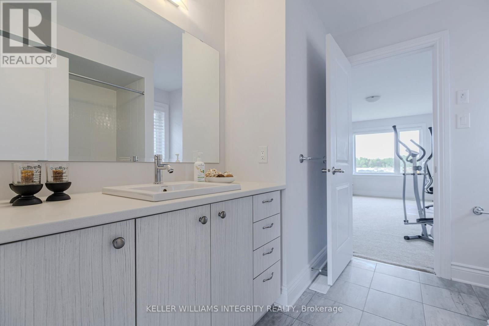 152 FINSBURY AVENUE Image 30