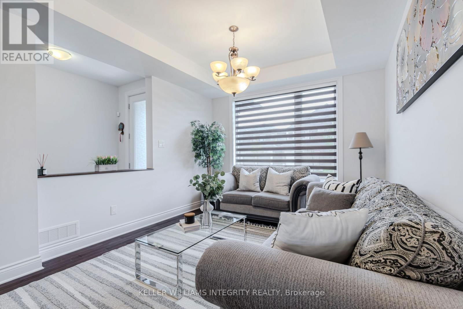 152 FINSBURY AVENUE Image 35