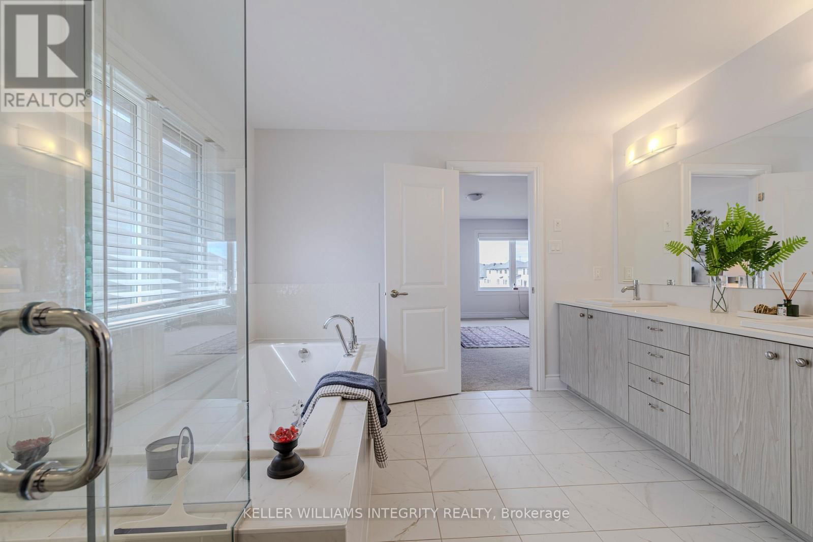 152 FINSBURY AVENUE Image 42