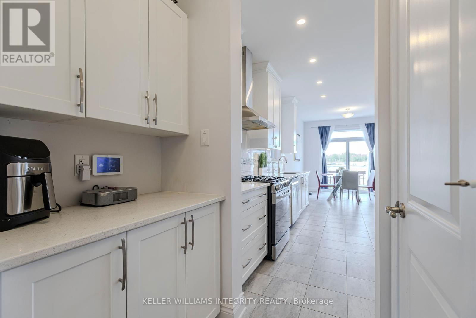 152 FINSBURY AVENUE Image 7