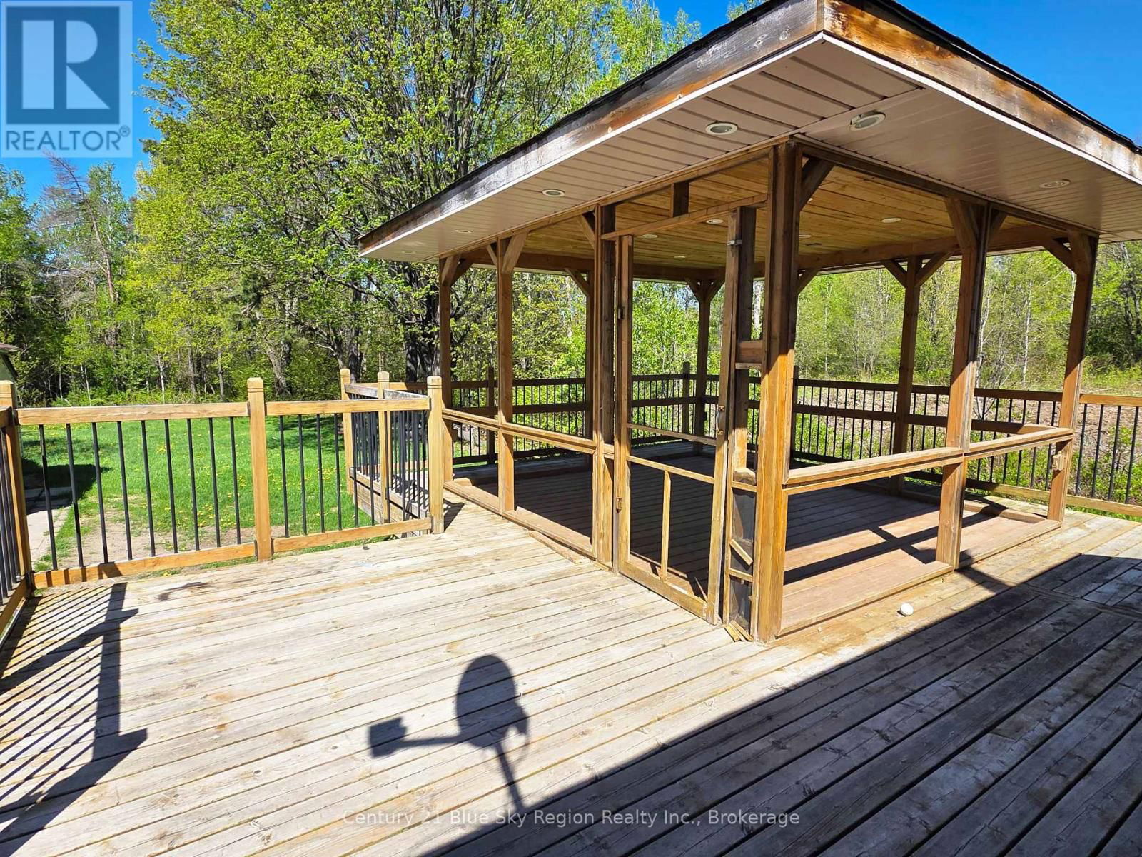 125 LAROCQUE ROAD Image 8