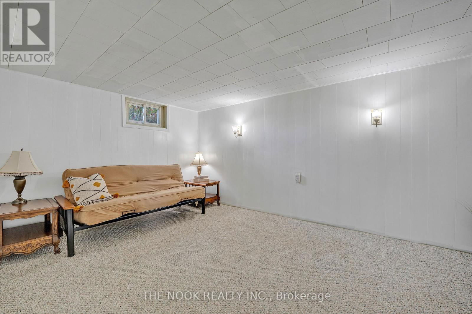21 RIDEAU CRESCENT Image 12