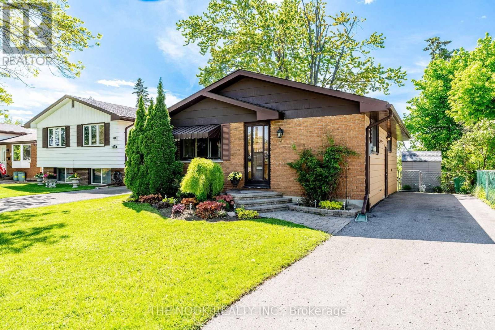 21 RIDEAU CRESCENT Image 2