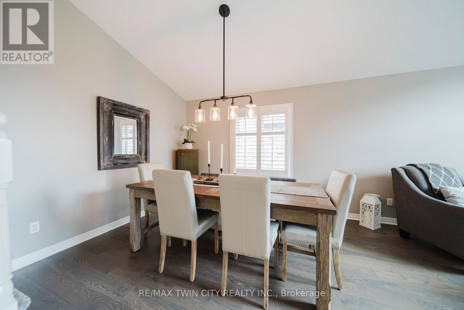 12 SCHNELLER COURT Image 11