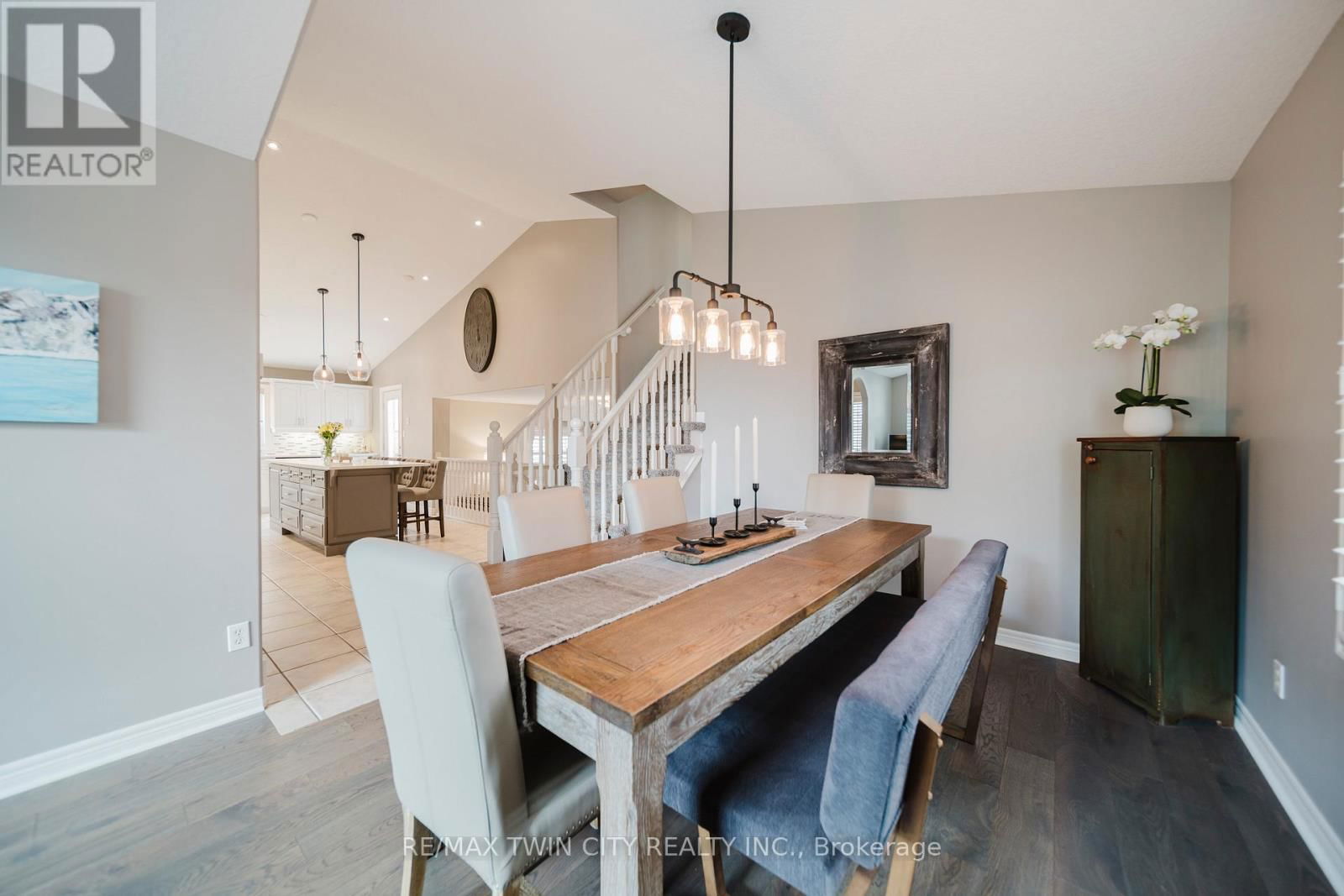 12 SCHNELLER COURT Image 12