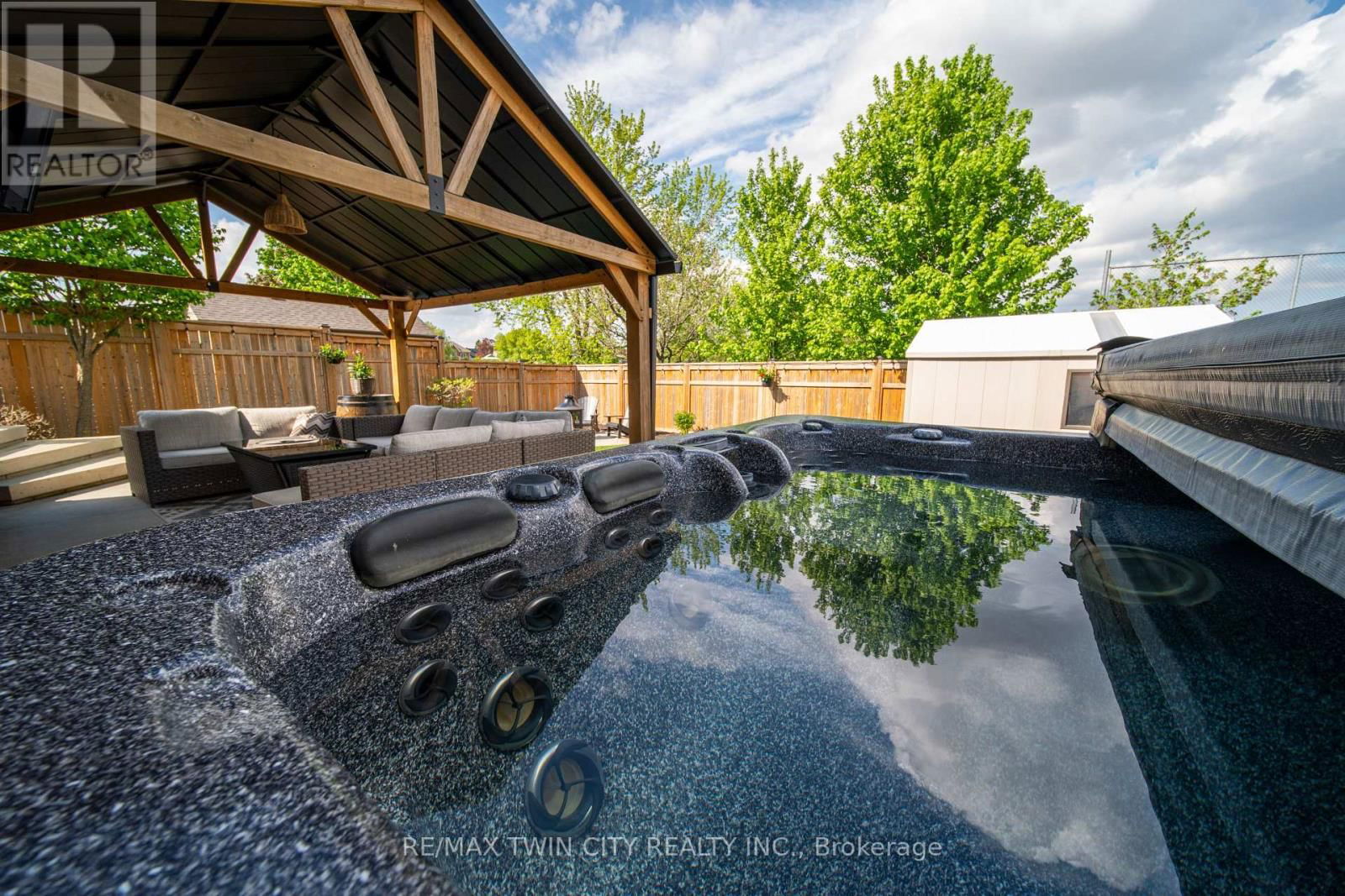 12 SCHNELLER COURT Image 38