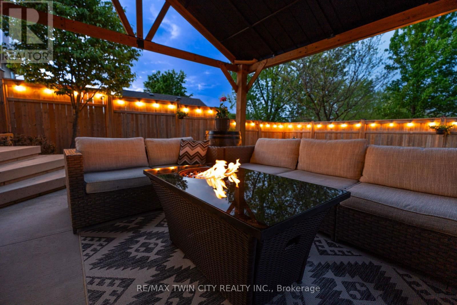 12 SCHNELLER COURT Image 42