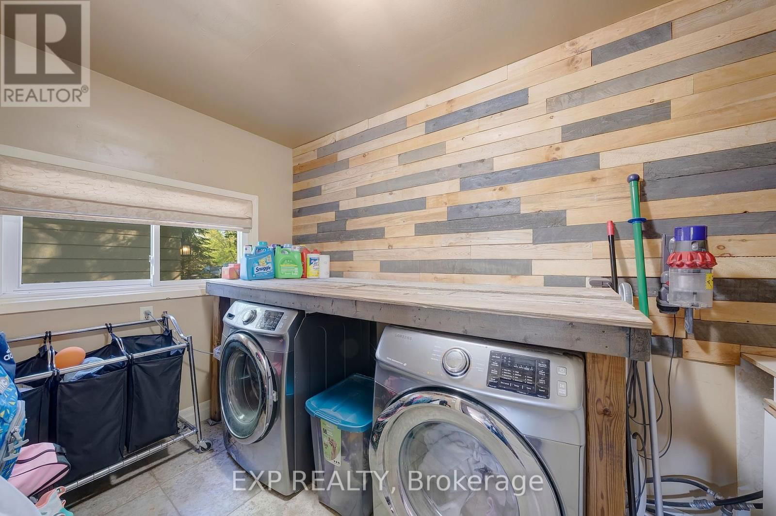 38 ROLAND ROAD Image 18