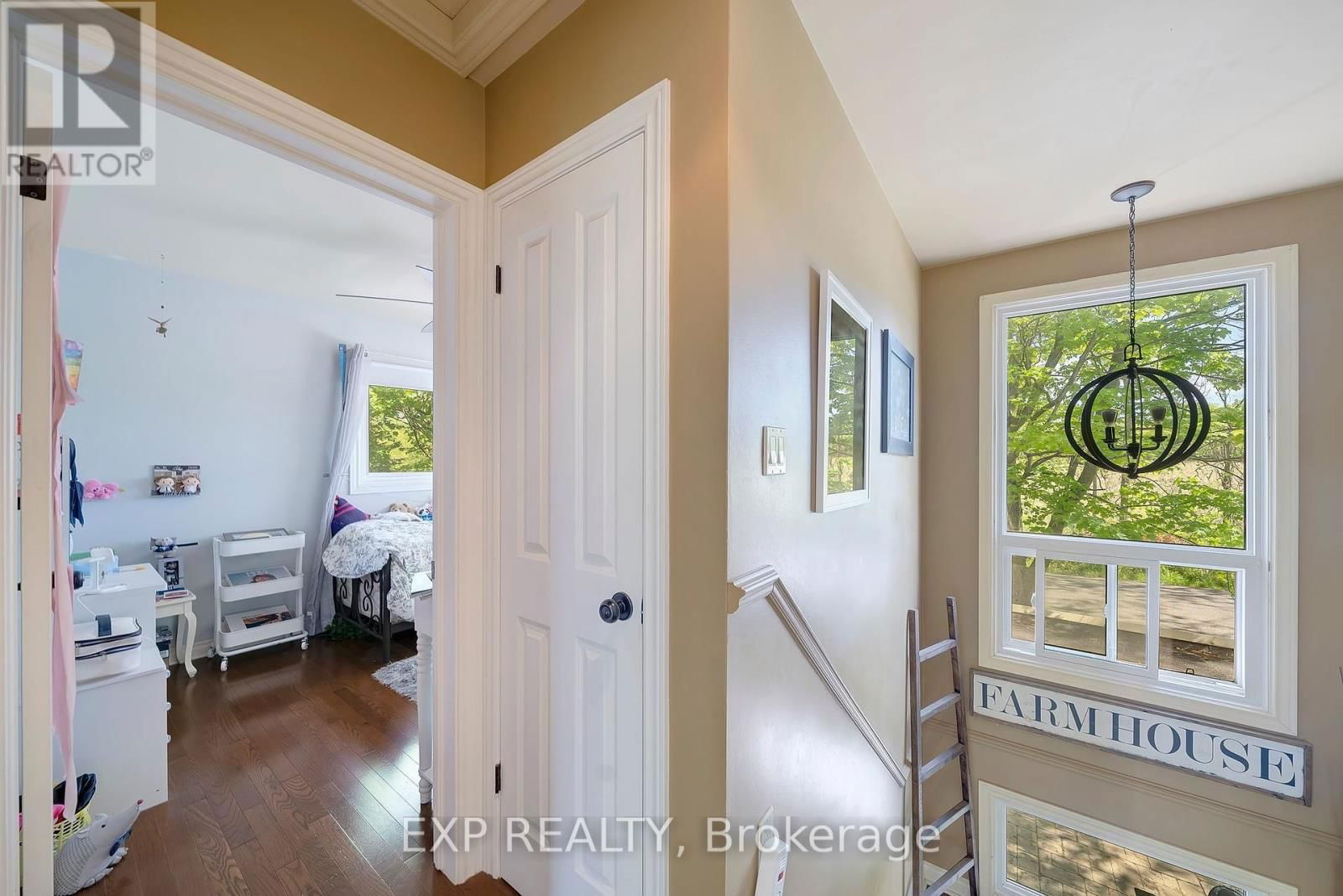 38 ROLAND ROAD Image 19