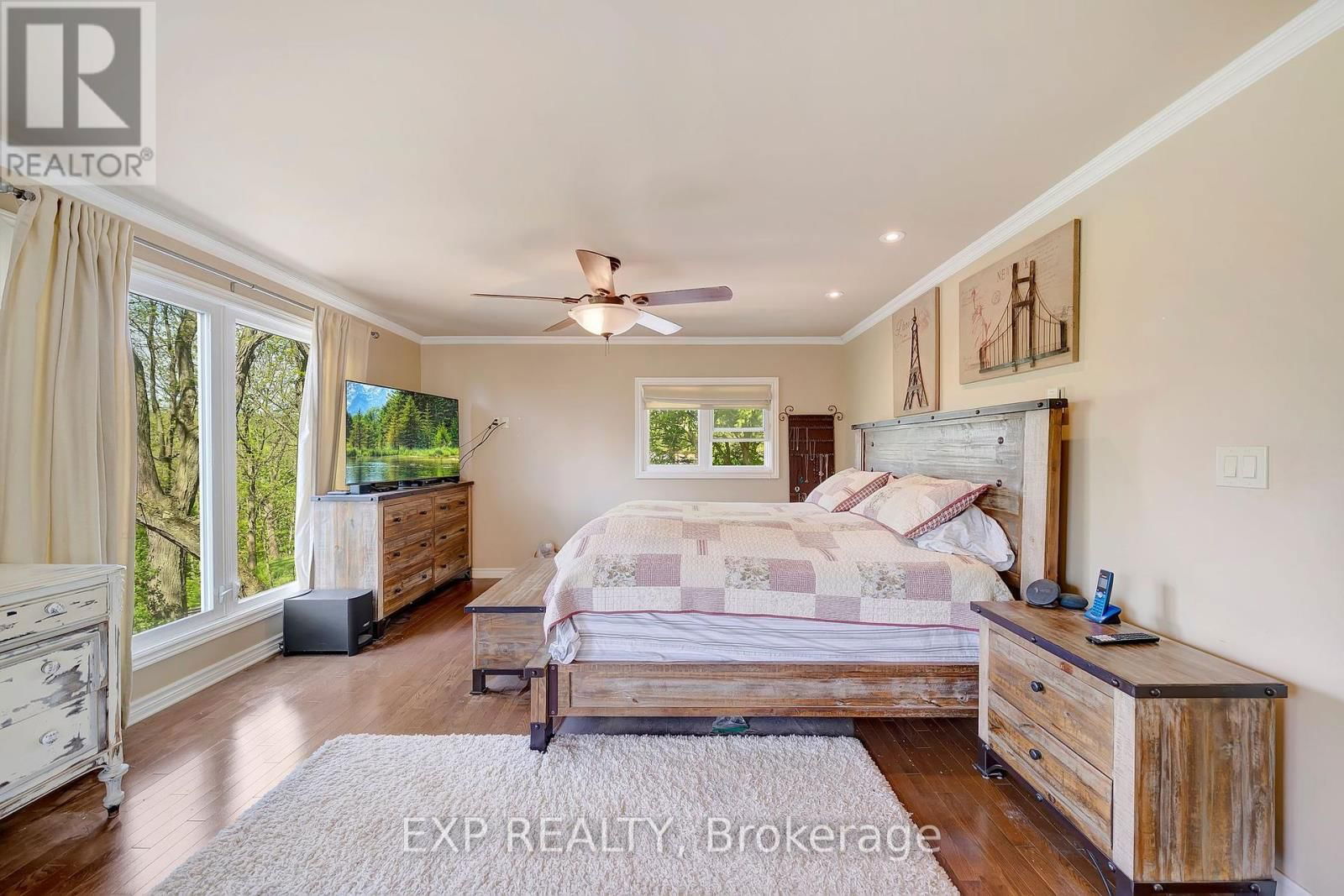 38 ROLAND ROAD Image 21