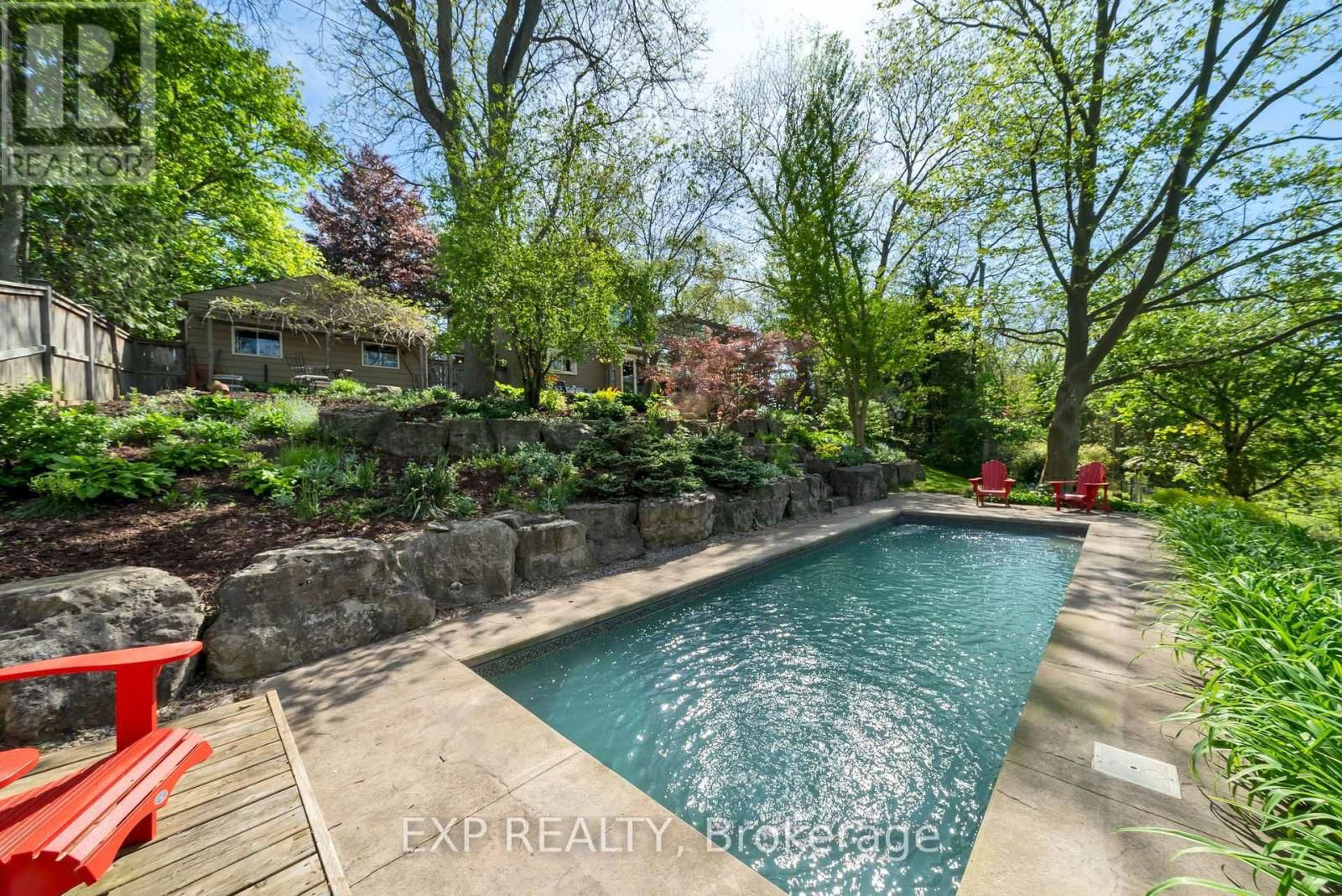 38 ROLAND ROAD Image 38