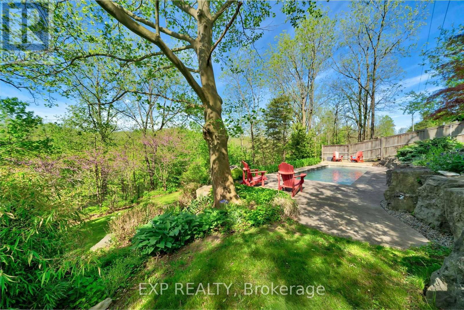 38 ROLAND ROAD Image 41
