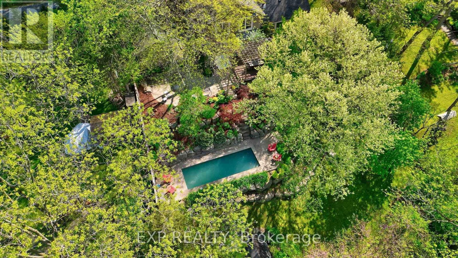 38 ROLAND ROAD Image 44