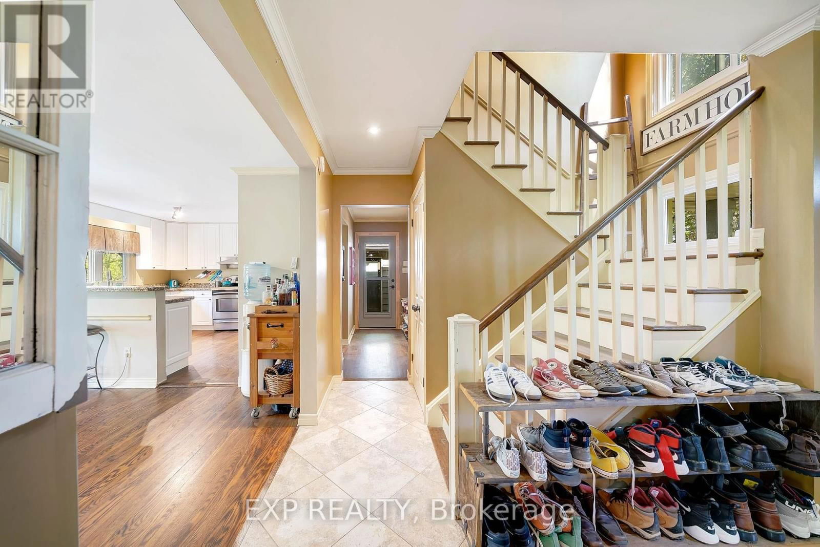 38 ROLAND ROAD Image 6