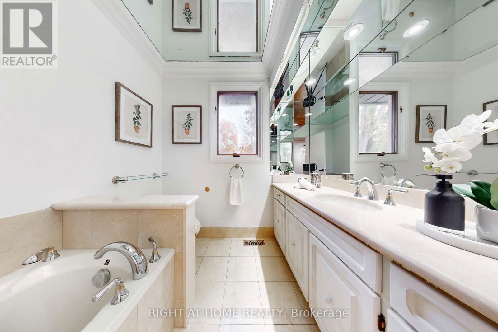 34 MAPLE AVENUE Image 19