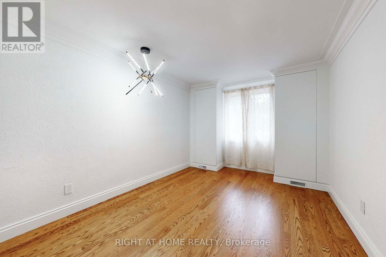 34 MAPLE AVENUE Image 20