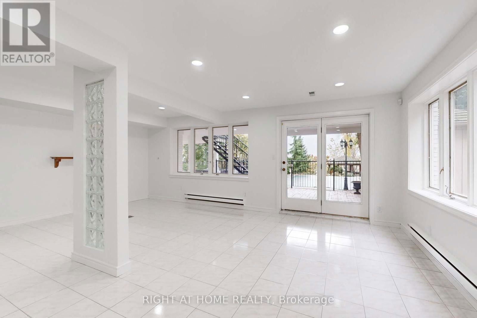 34 MAPLE AVENUE Image 29