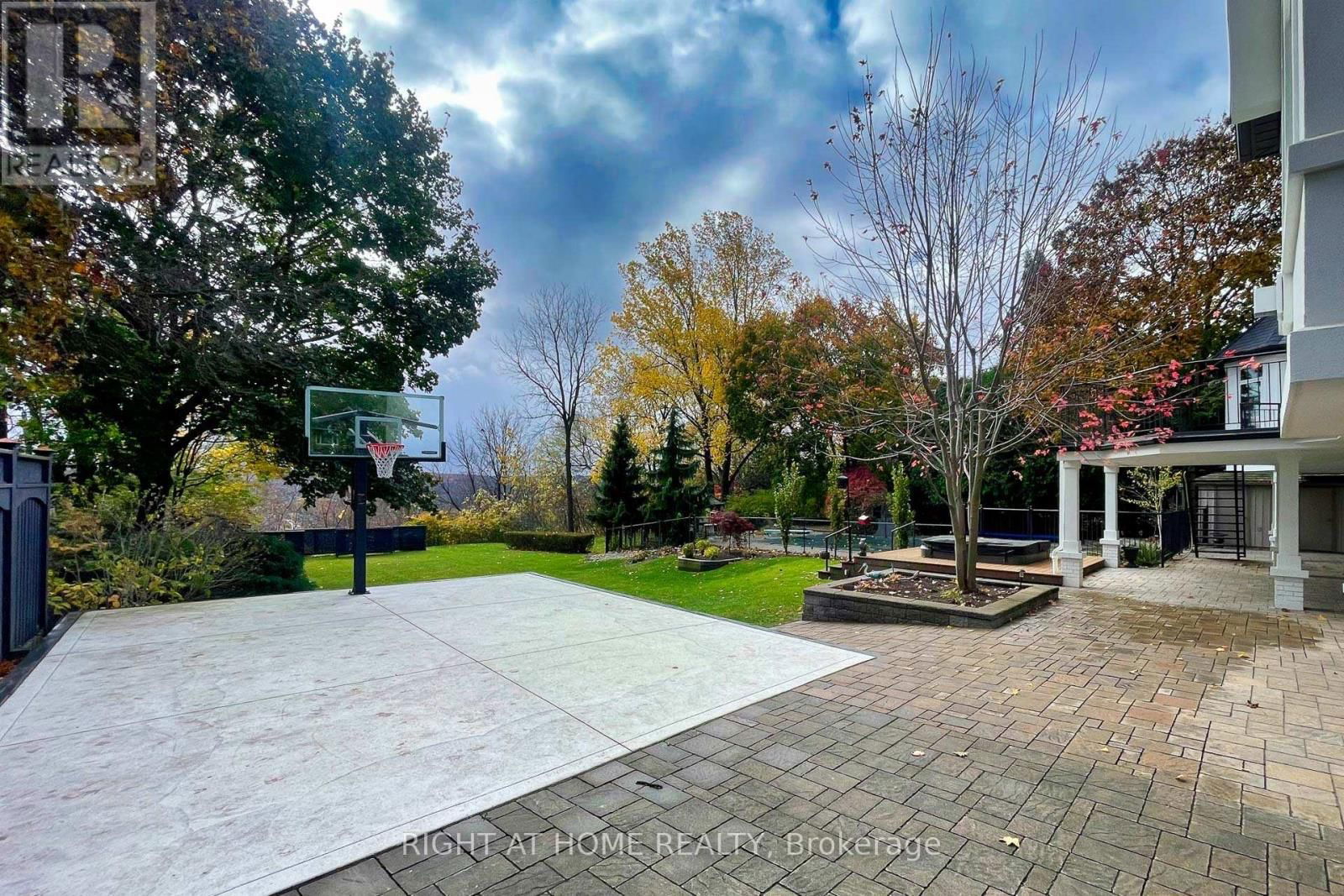 34 MAPLE AVENUE Image 37