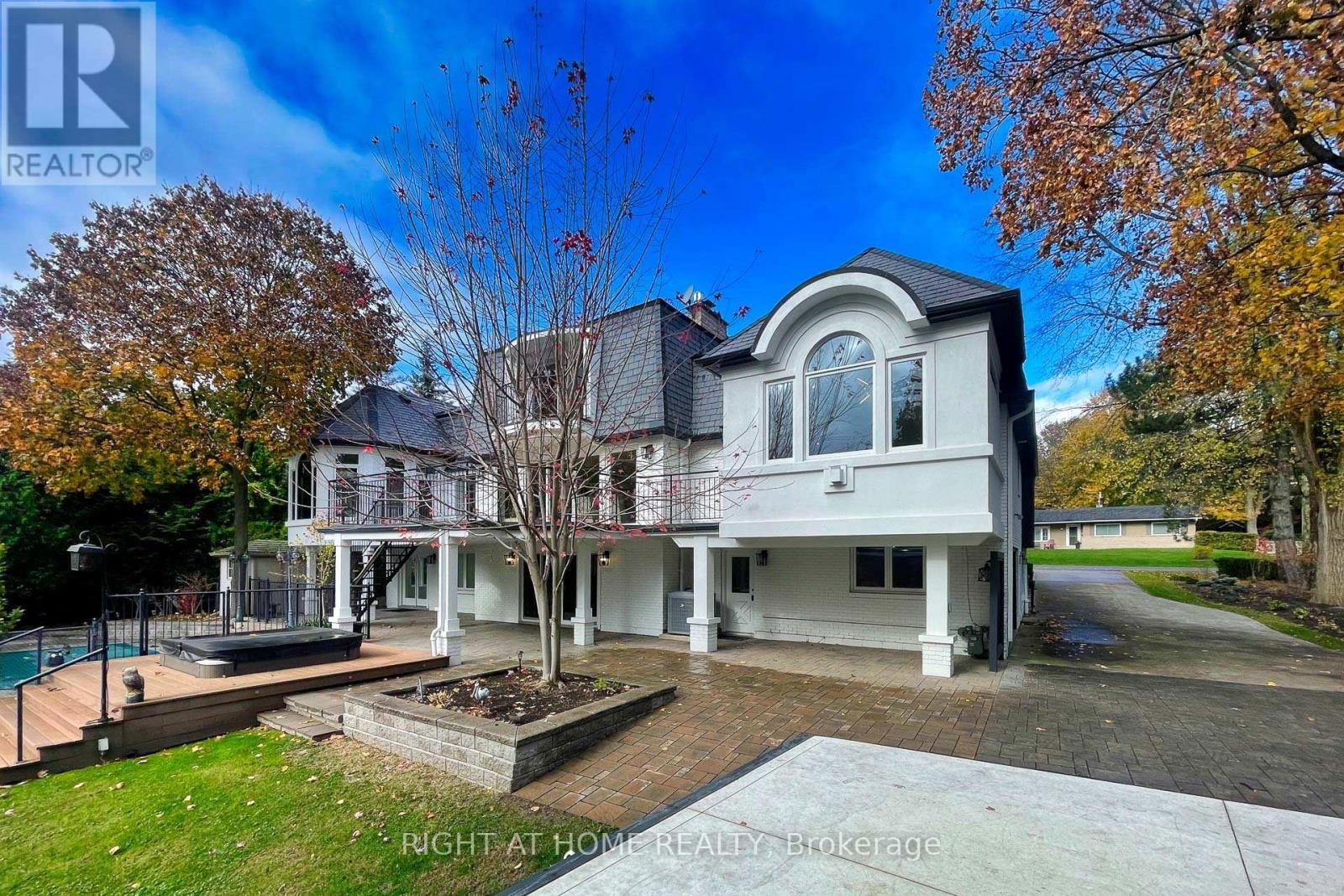 34 MAPLE AVENUE Image 38