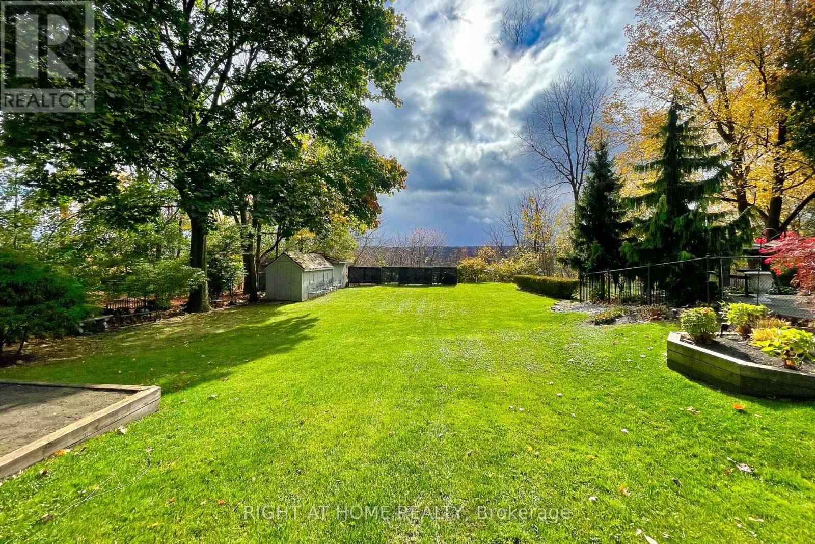 34 MAPLE AVENUE Image 46