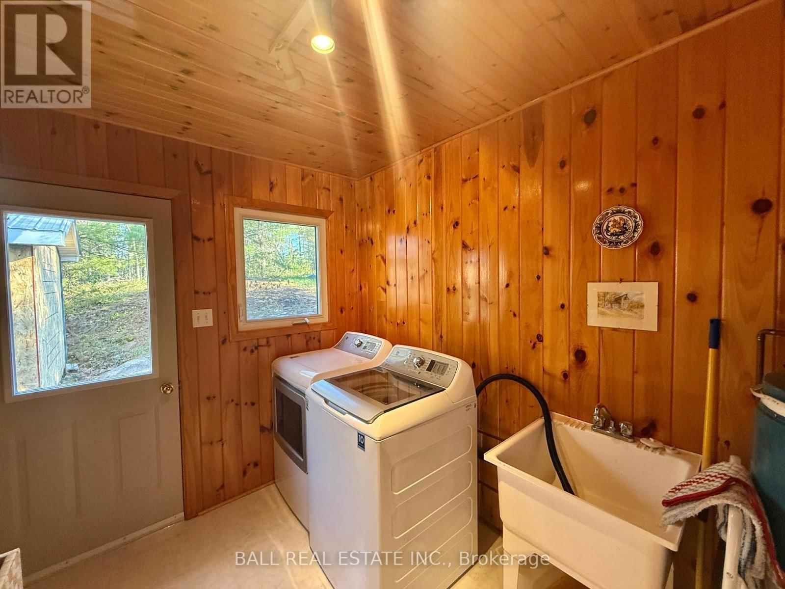 1020 ISLAND 35, STONEY LAKE Image 21