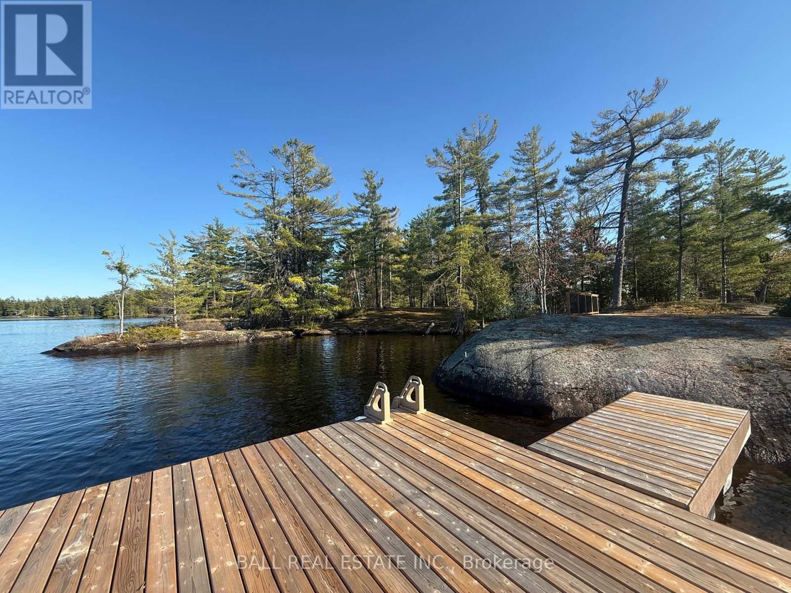 1020 ISLAND 35, STONEY LAKE Image 4