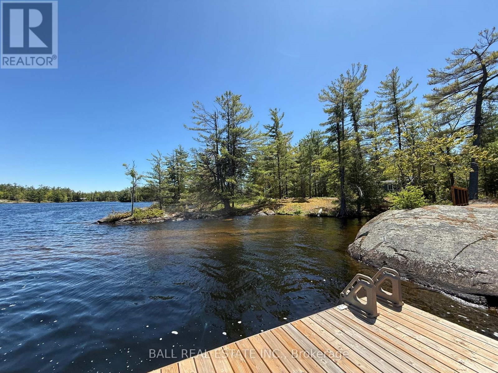 1020 ISLAND 35, STONEY LAKE Image 9