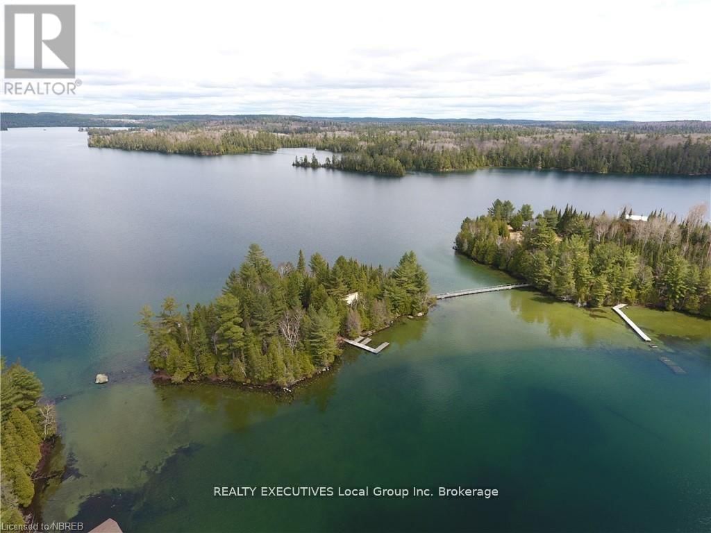 2 ISLAND 939 Image 1