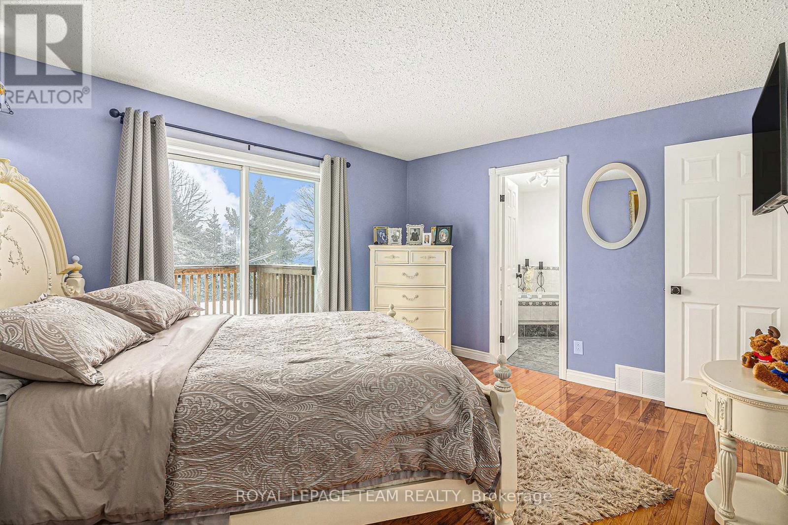 2525 FAWCETT ROAD Image 22