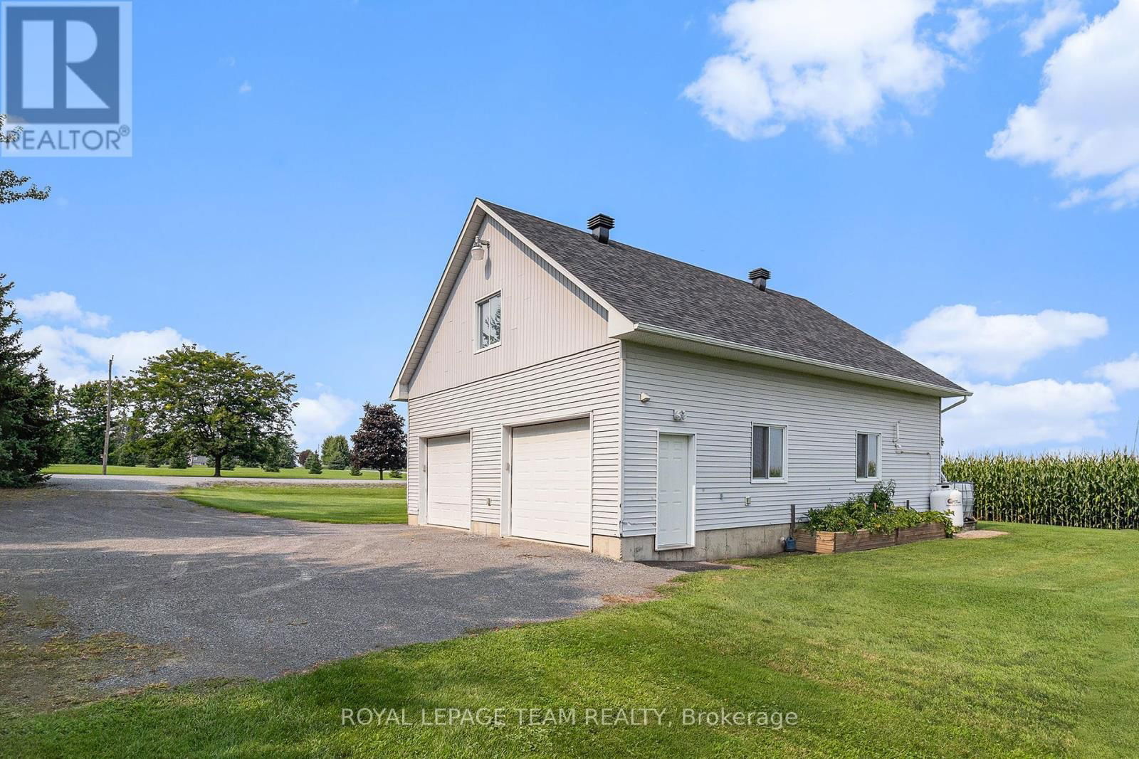 2525 FAWCETT ROAD Image 8