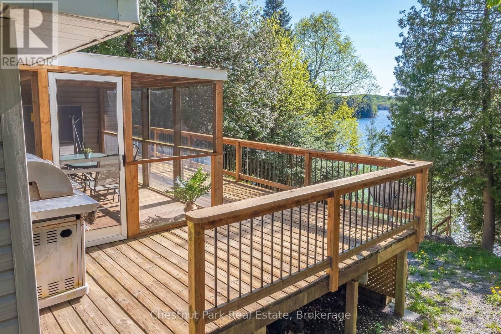 340 SKYLINE DRIVE Image 27