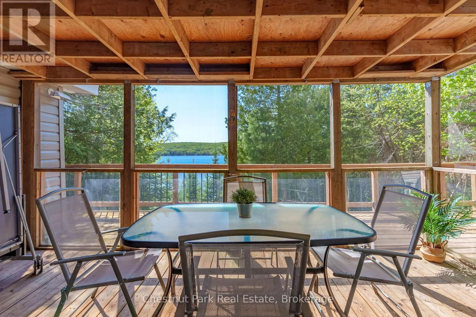 340 SKYLINE DRIVE Image 9