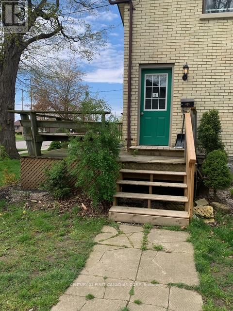 88 SANDERS STREET WEST Image 13
