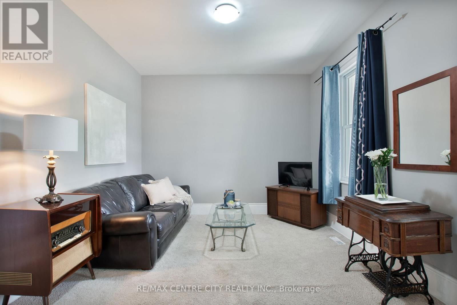 582 PALL MALL STREET Image 6