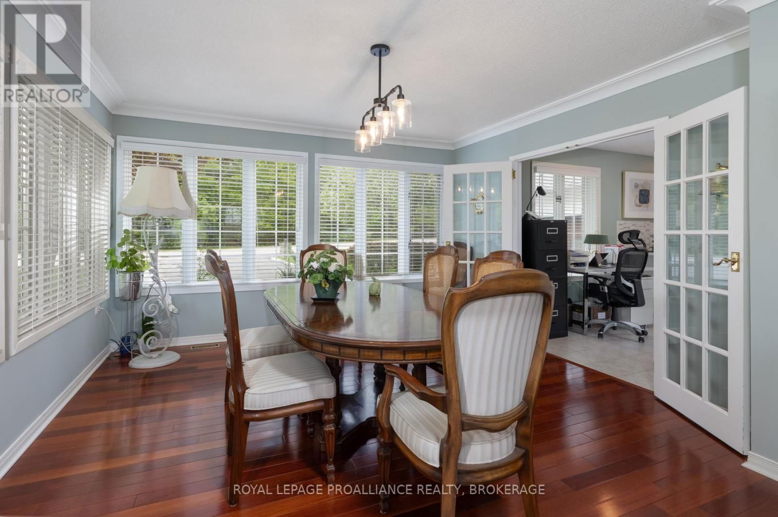 1682 SOUTH BOULEVARD Image 11