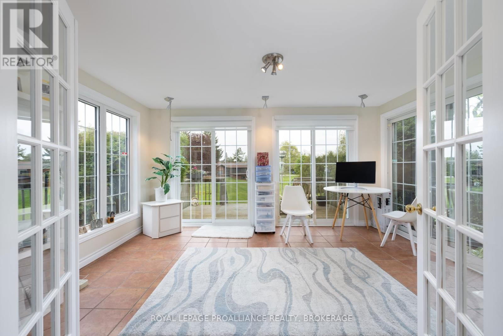 1682 SOUTH BOULEVARD Image 21