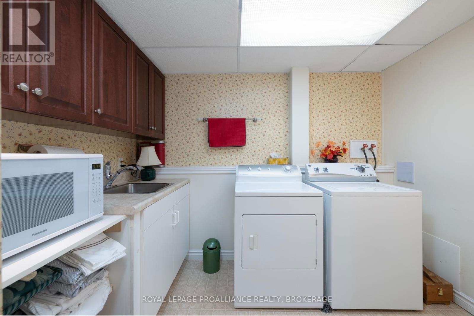 1682 SOUTH BOULEVARD Image 24