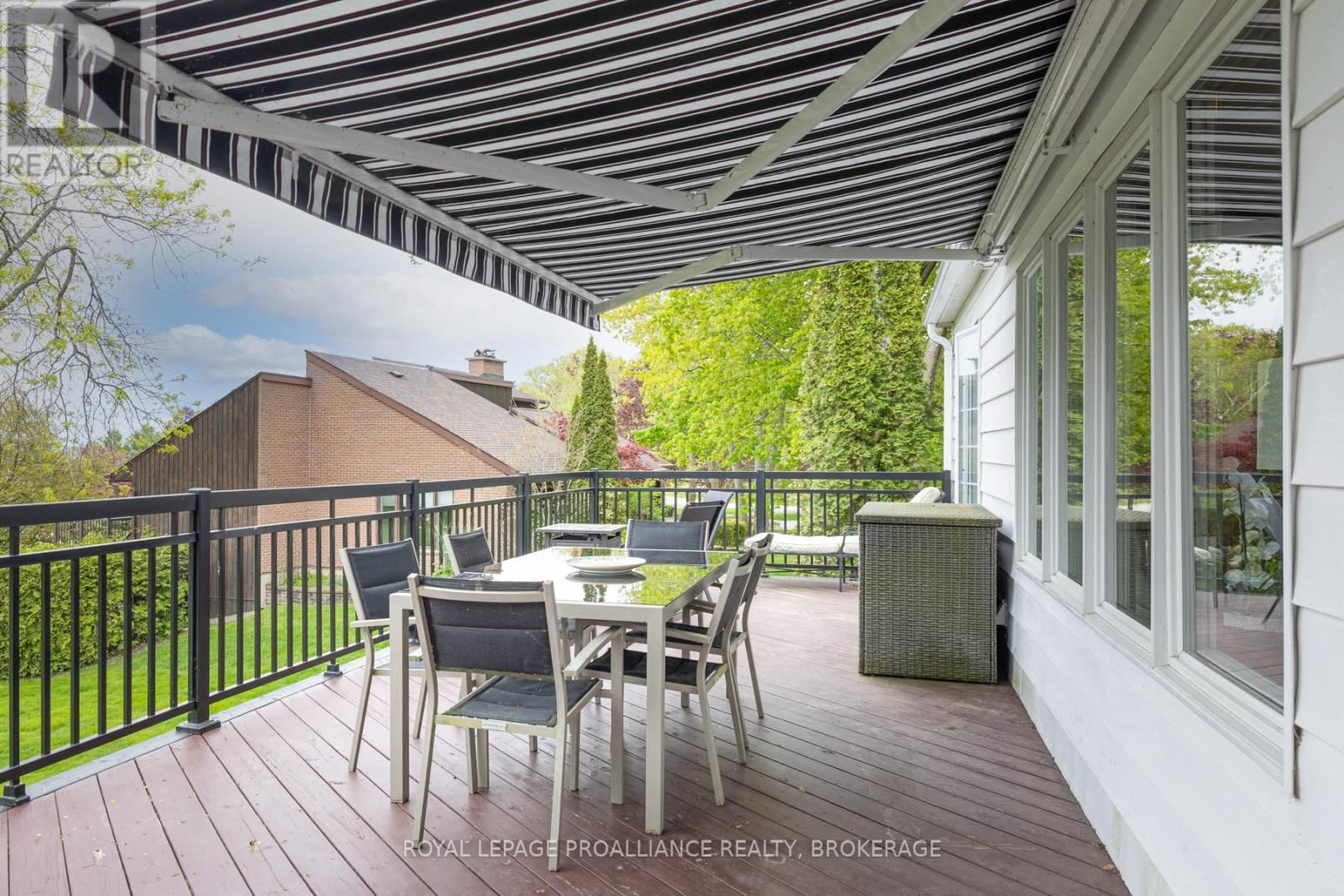 1682 SOUTH BOULEVARD Image 30